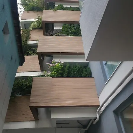 District Cuza 99 Bukarest