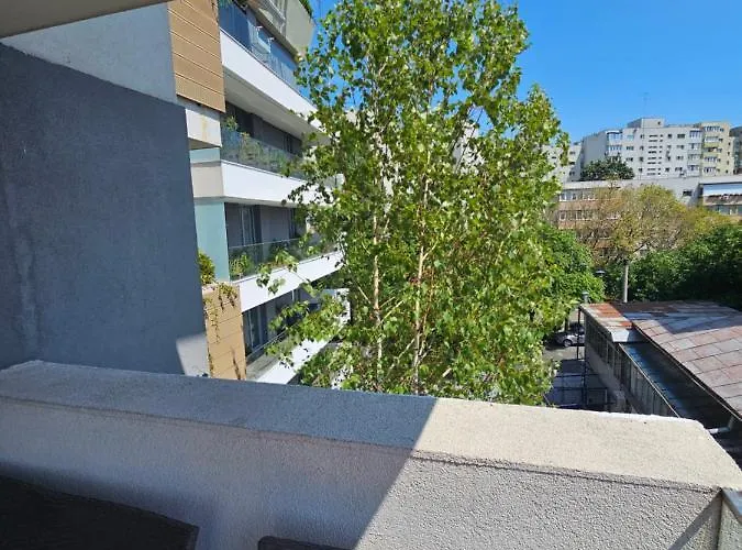 District Cuza 99 Apartament